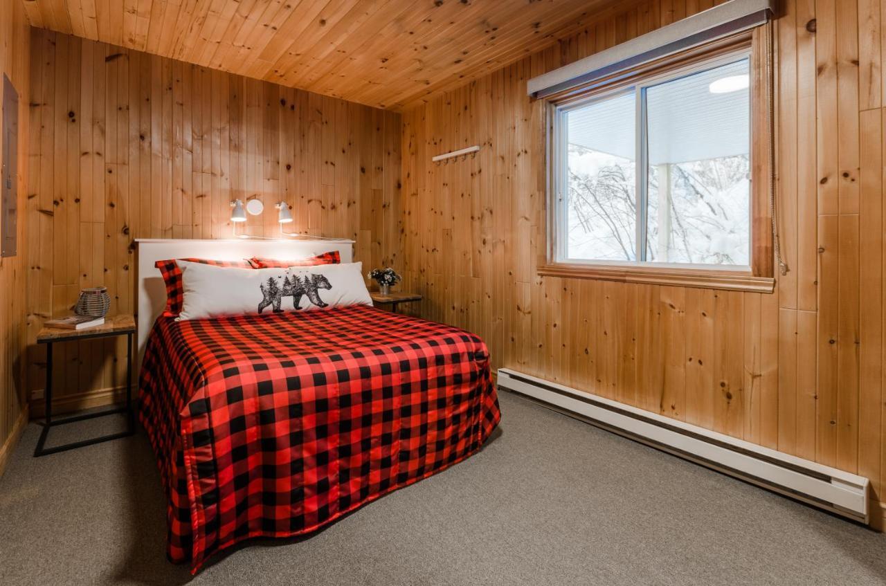 Auberge Du Lac-A-L'Eau-Claire 상트-알렉시-데-몽 외부 사진