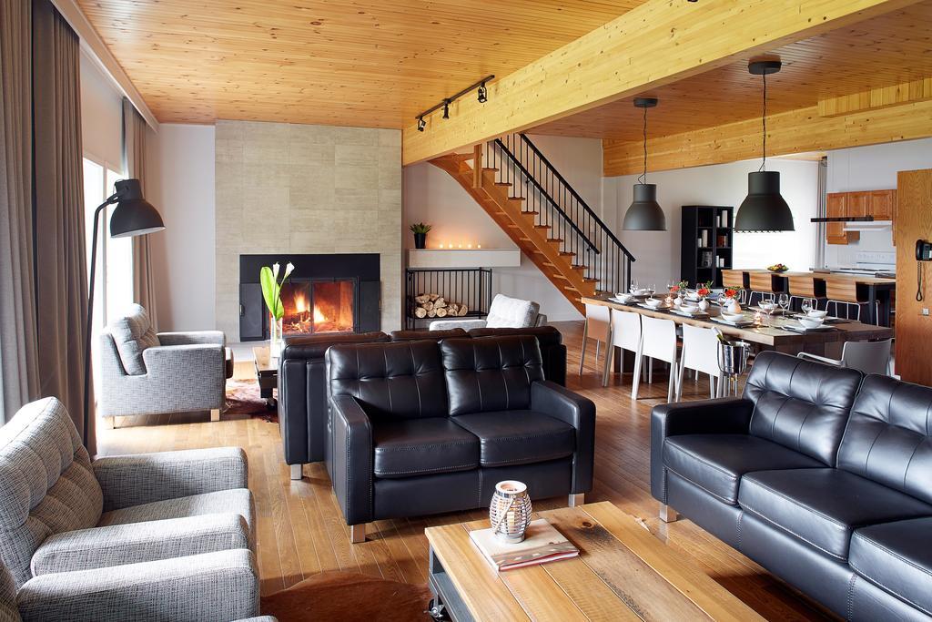 Auberge Du Lac-A-L'Eau-Claire 상트-알렉시-데-몽 외부 사진