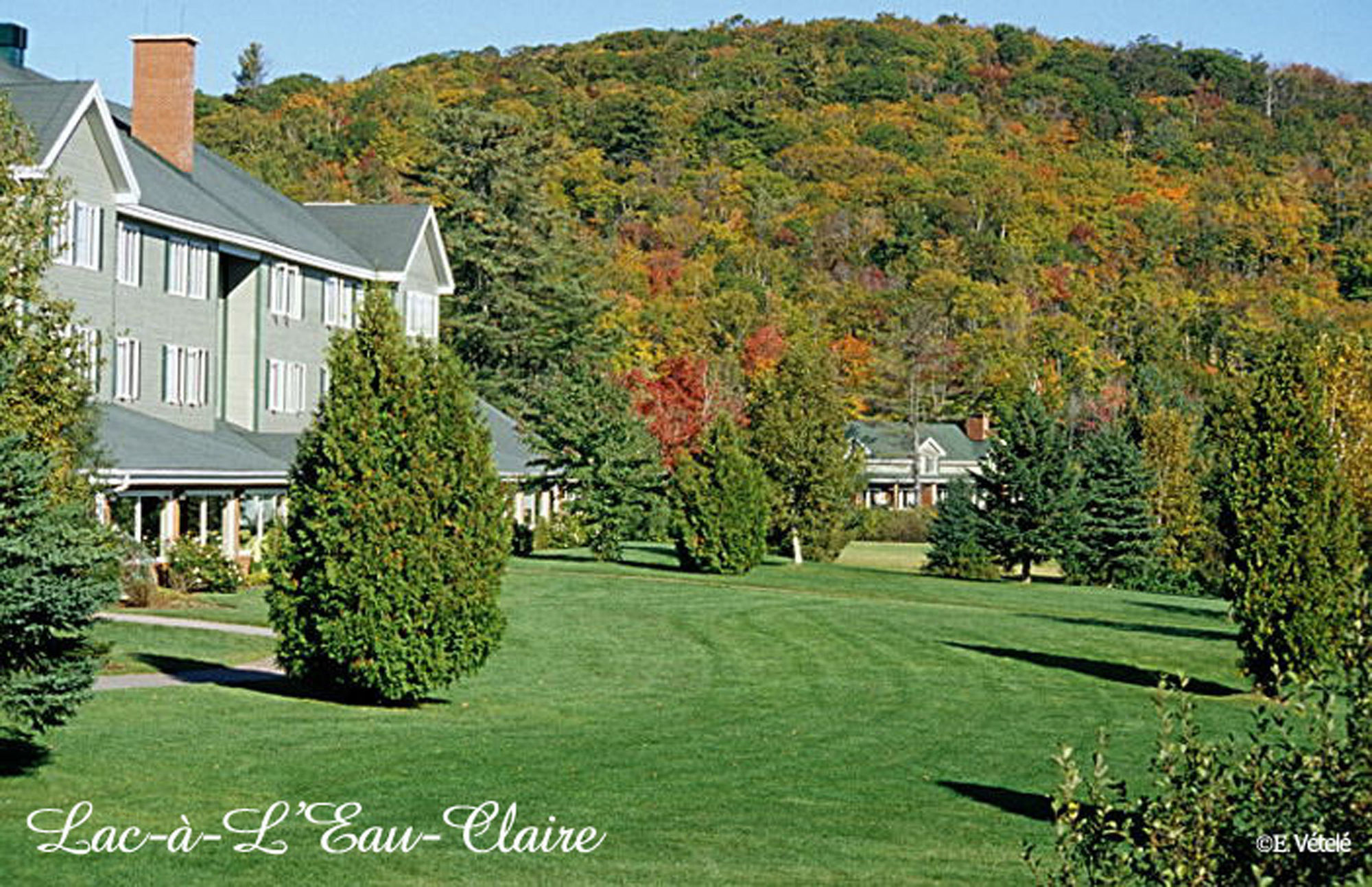 Auberge Du Lac-A-L'Eau-Claire 상트-알렉시-데-몽 외부 사진